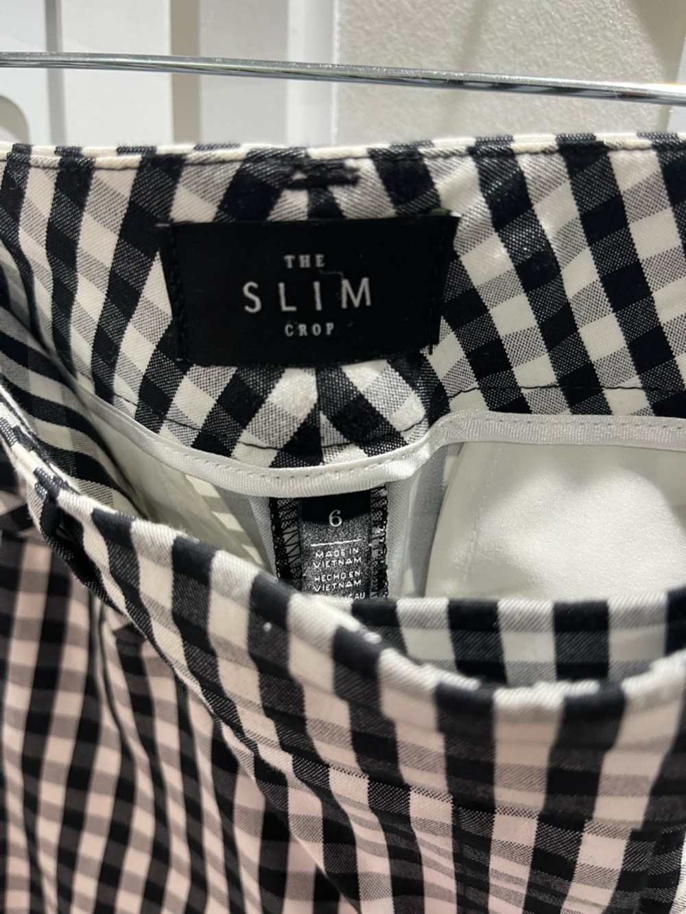 White House Black Market Black & White Gingham Slim Crop Pants